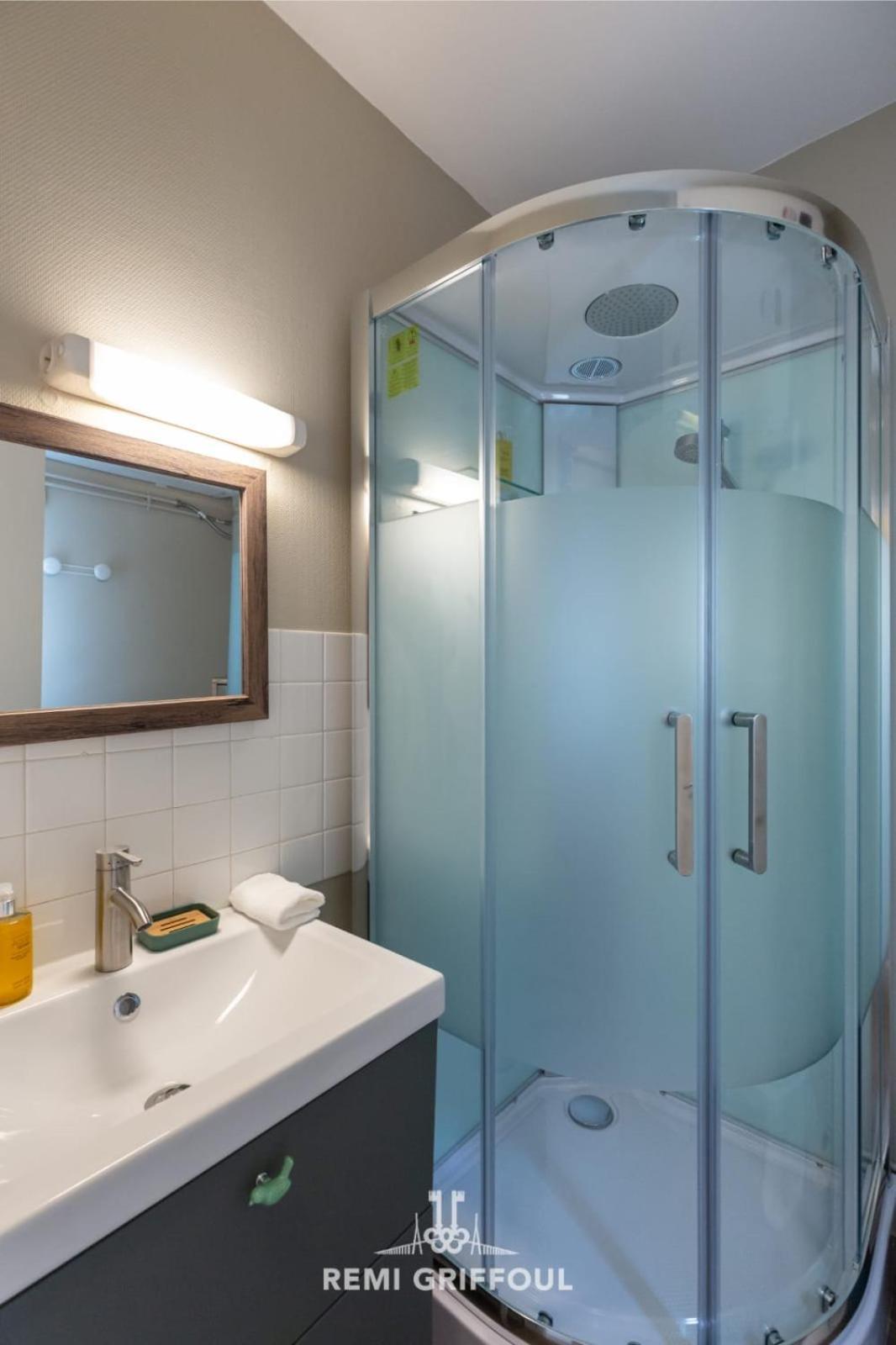 Emeraude Cozy Nest 3 Heart Of Historic District 2 Guests Honfleur Exteriör bild